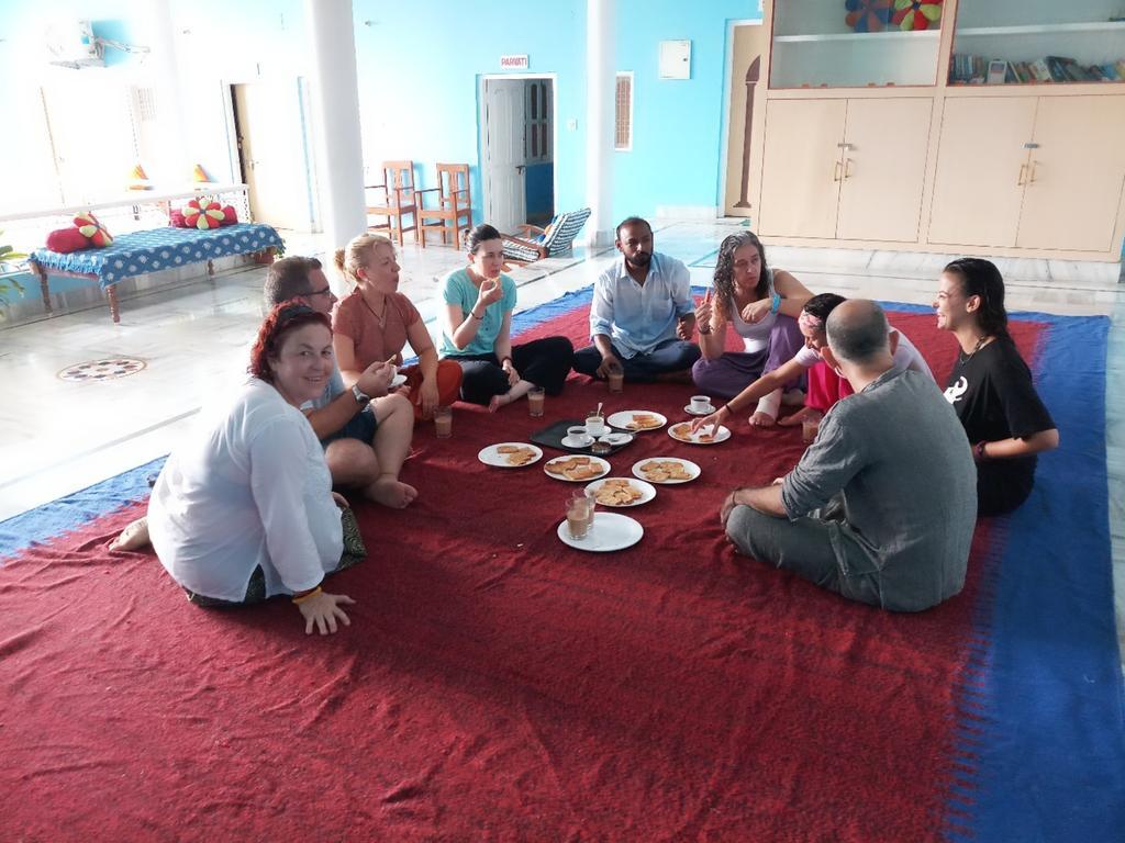 Sri Yoga Mandir Hotel Varanasi Ngoại thất bức ảnh