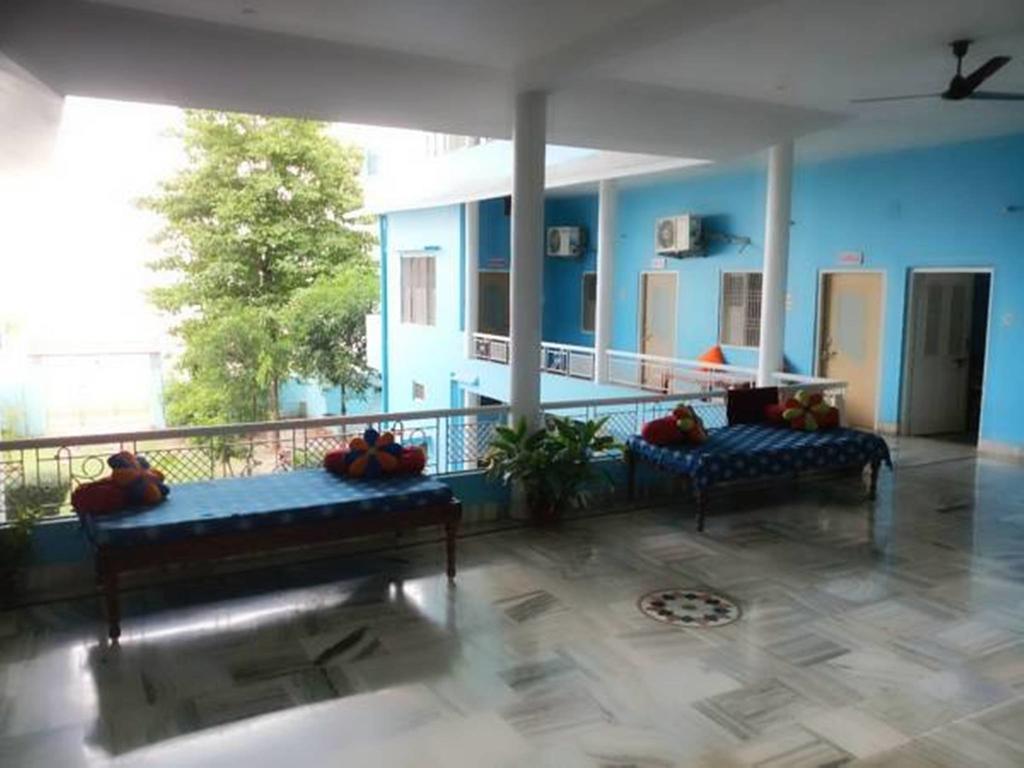 Sri Yoga Mandir Hotel Varanasi Ngoại thất bức ảnh